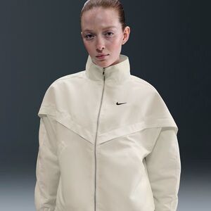 Nike Women’s Windrunner Jacket